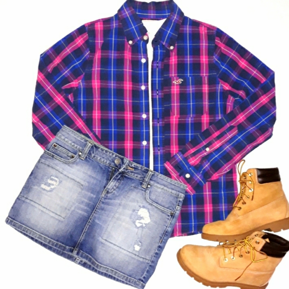 HOLLISTER   shirt